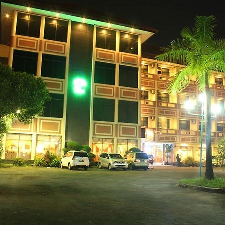 Jepara Indah Hotel Exterior foto