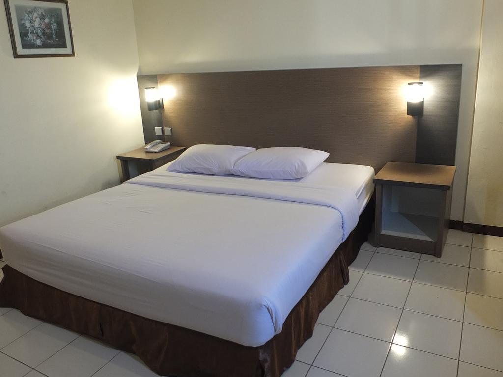 Jepara Indah Hotel Cameră foto
