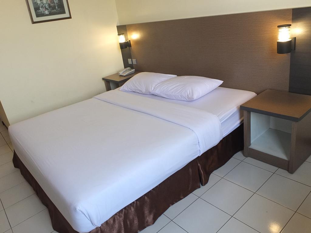 Jepara Indah Hotel Cameră foto