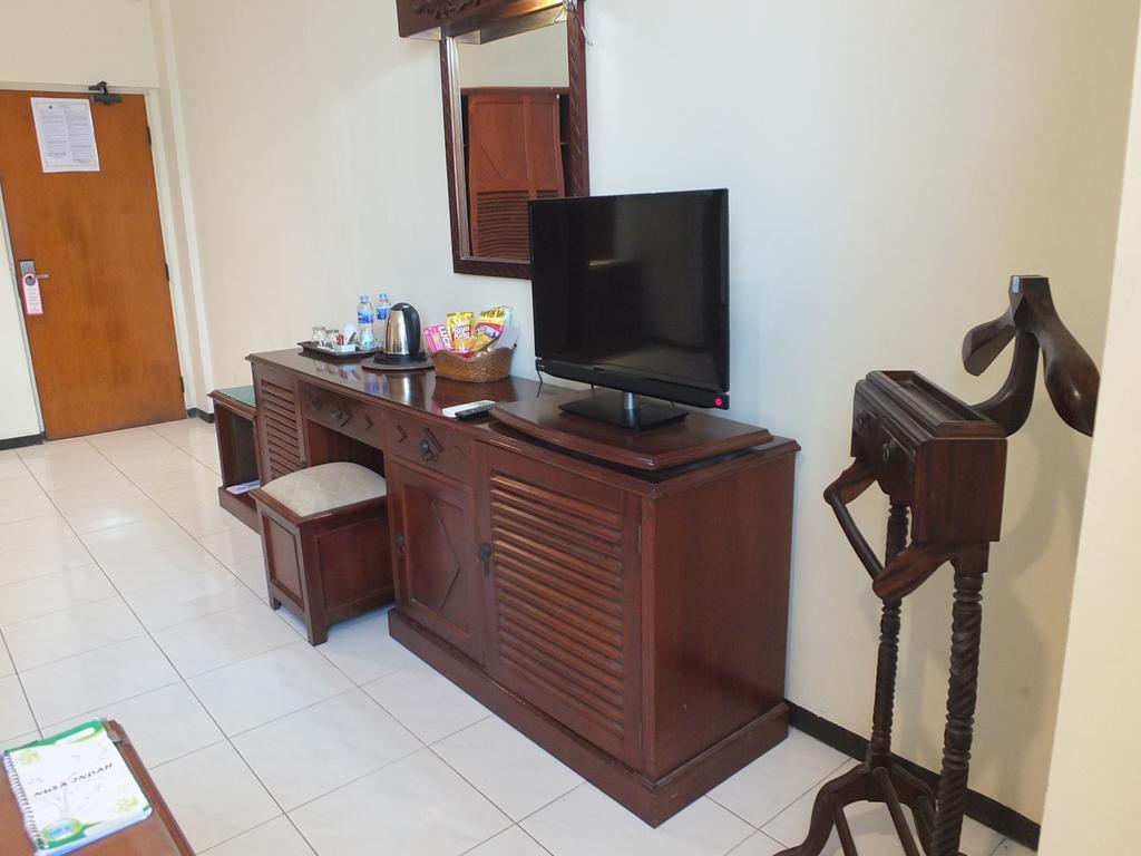 Jepara Indah Hotel Cameră foto