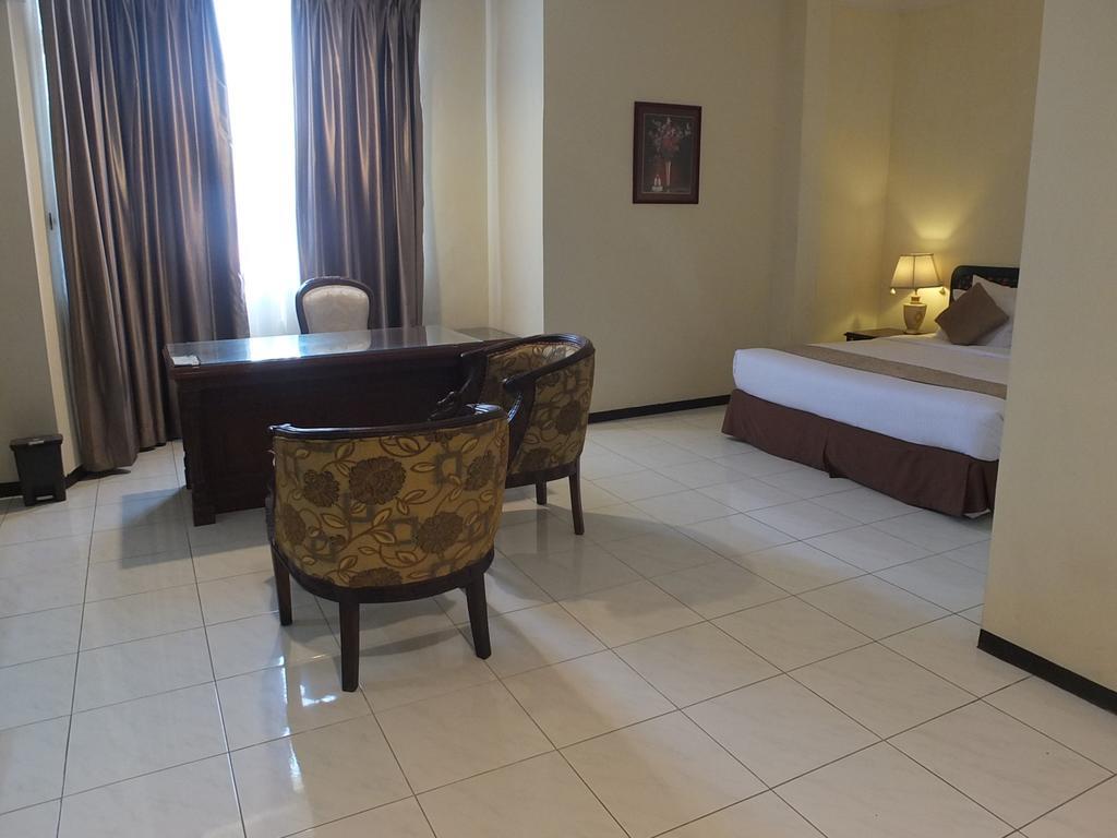 Jepara Indah Hotel Cameră foto